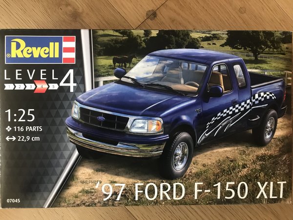 Revell '97 Ford F-150 XLT 1:25 07045