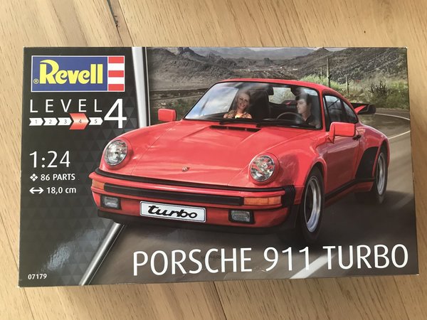 Revell Porsche 911 Turbo 1:24 07179