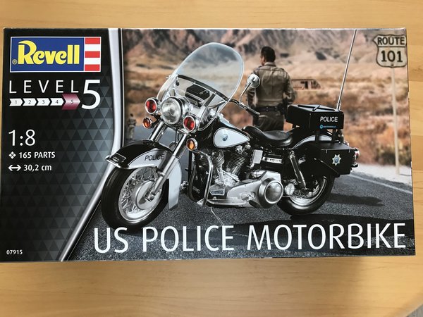 Revell US Police Motorbike 1:8 07915