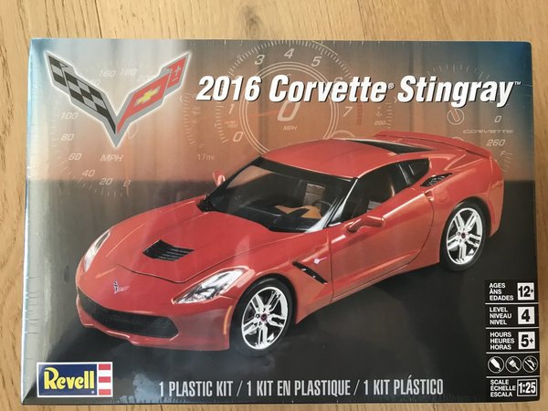 Revell US 1/25 2016 Corvette® Stingray™ Model Kit 85-4425