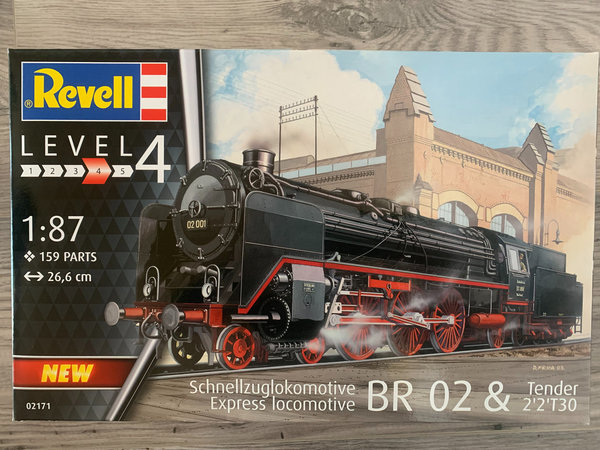 Revell Schnellzuglokomotive BR 02 & Tender 2'2'T30 1:87 02171