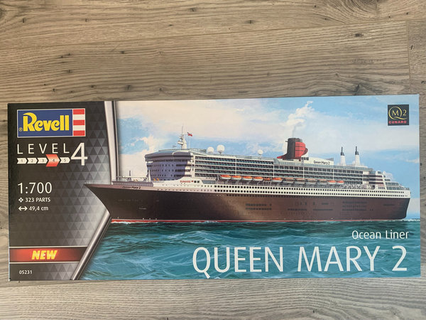 Revell Queen Mary 2 1:700 05231