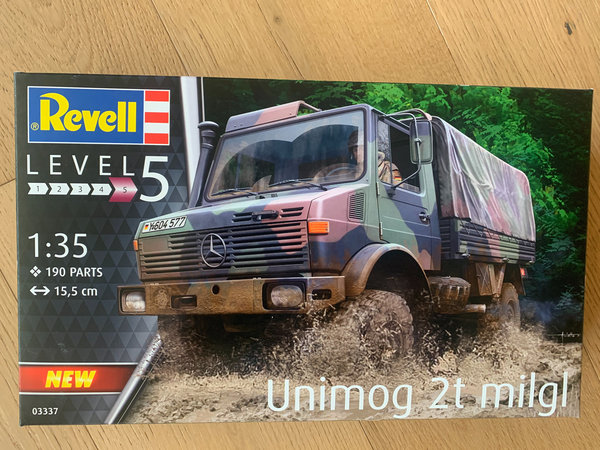 Revell Unimog 2T milgl 1:35 03337