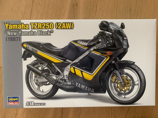 1/12 Yamaha TZR250 2AW, new Yamaha black 21743