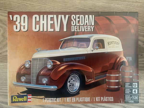 Revell US 1939 Chevy Sedan Delivery 1:24 85-4529 14529