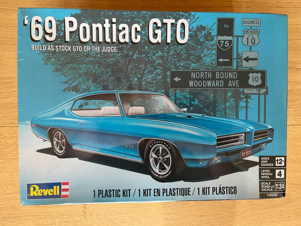 Revell US '69 Pontiac GTO "The Judge" 2N1 1:24 14530 85-4530